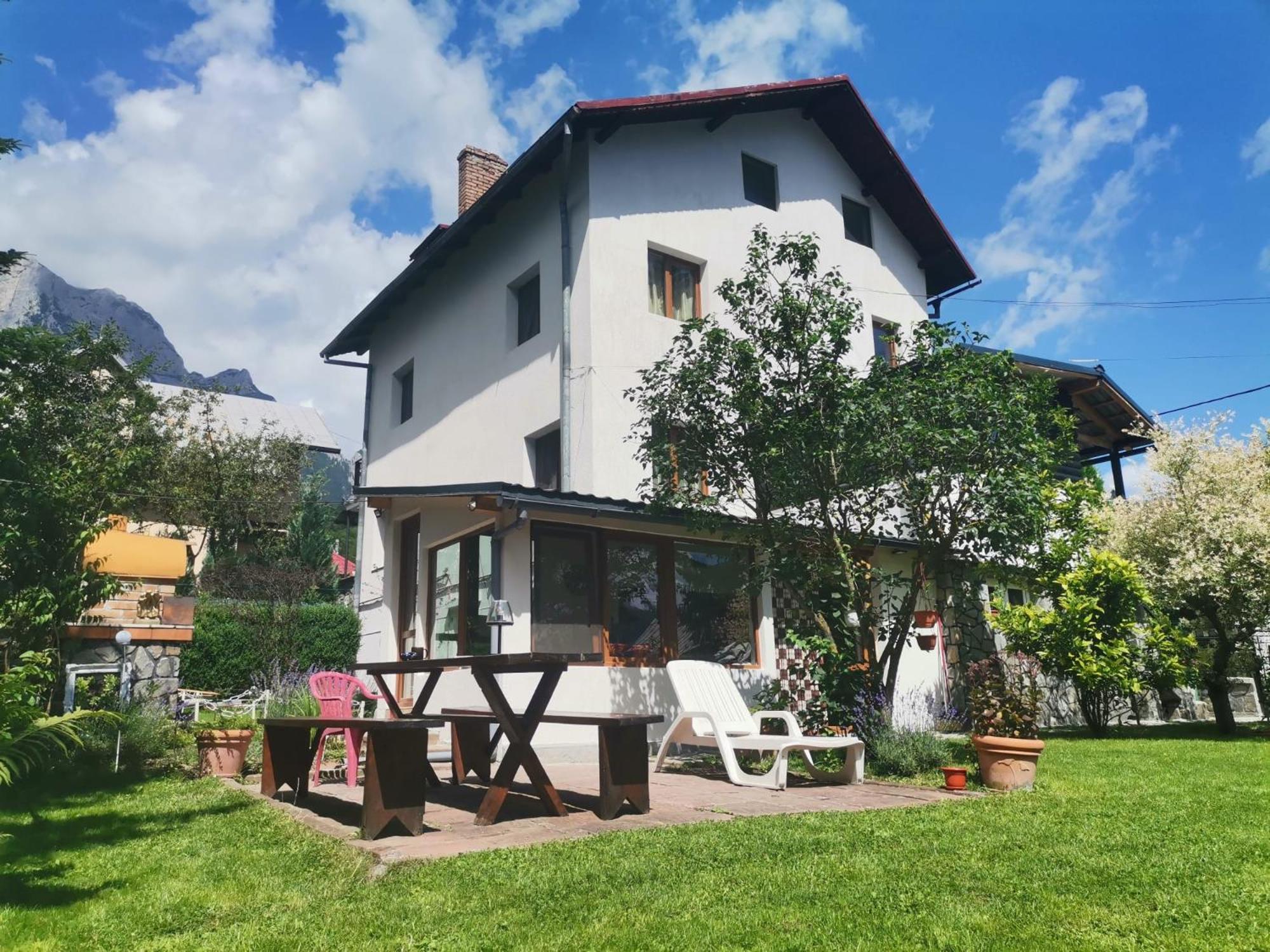 Zoso Home Buşteni Exterior foto
